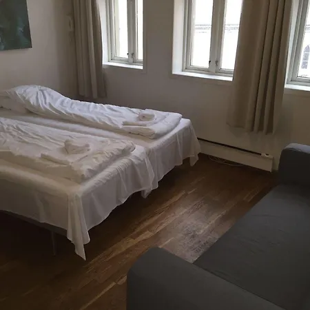 Budget Hotell 2*